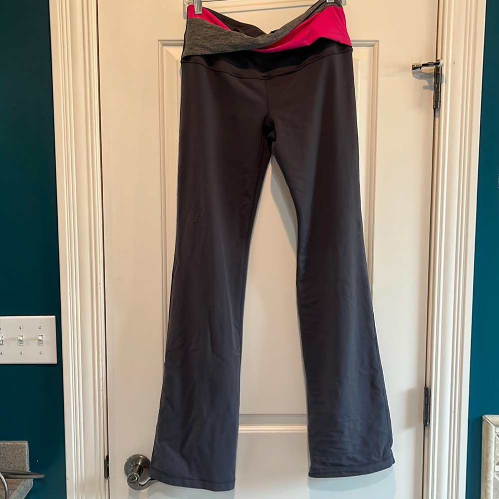 “Vintage” Lululemon gray leggings. GUC. Size 10.